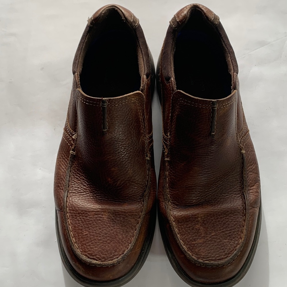 Clarks brown shoes for man size 11W gently used